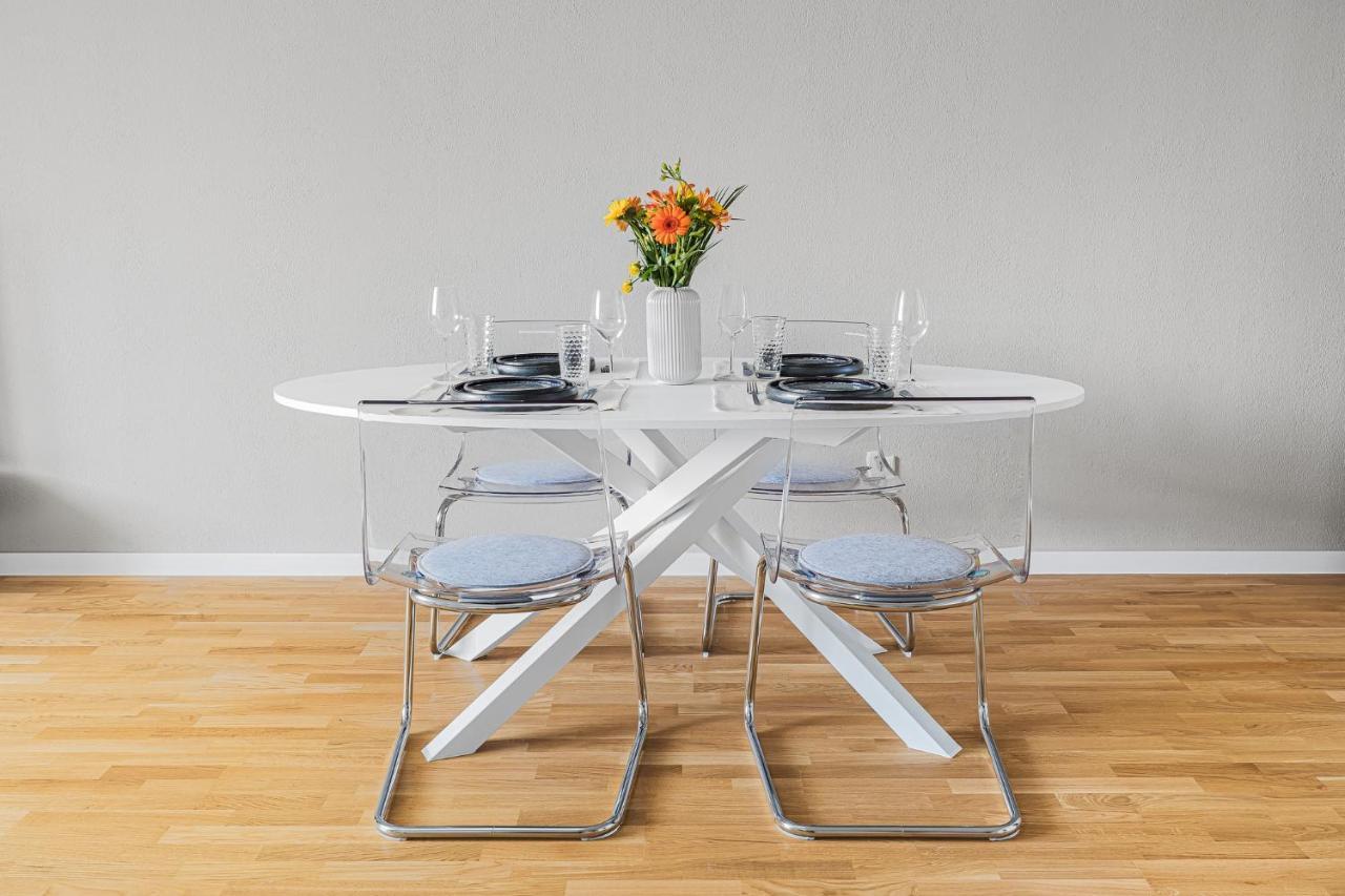 Prime: Design Fur 4 - Zentrale Lage